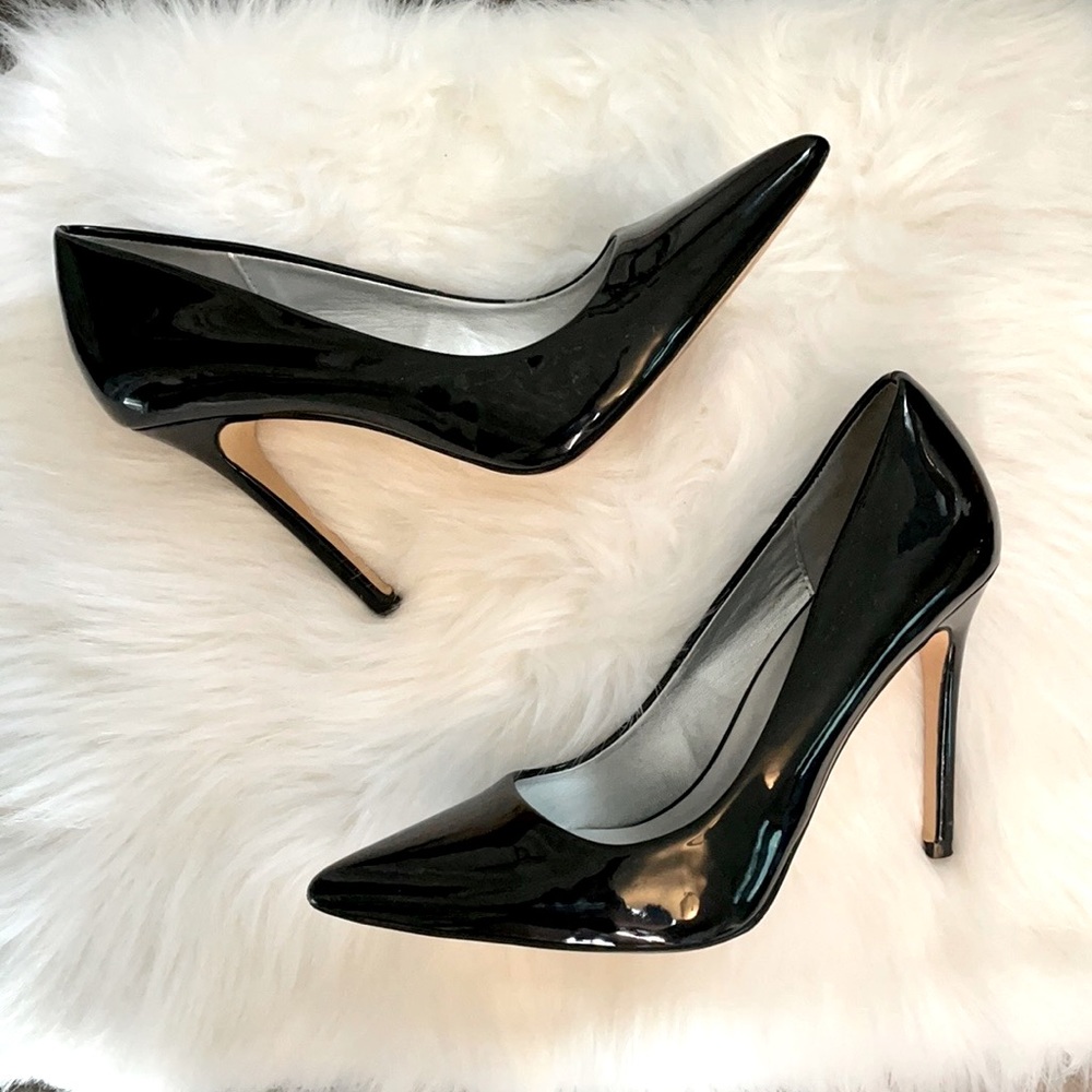 Mix No. 6 Glossy Black Pumps
